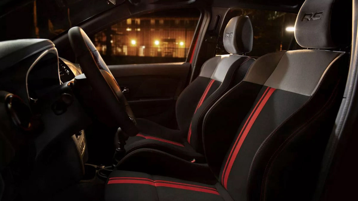 renault sandero-rs